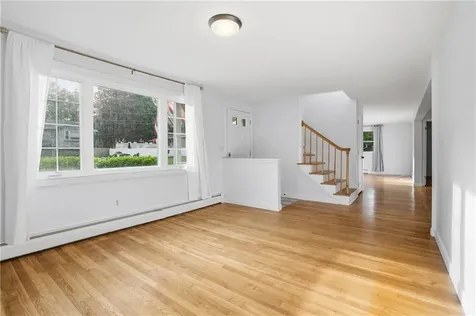 14 Dorothy Avenue Portsmouth RI 02871