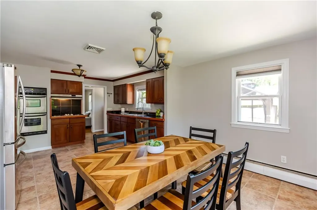 18 Hattie Avenue Smithfield RI 02828