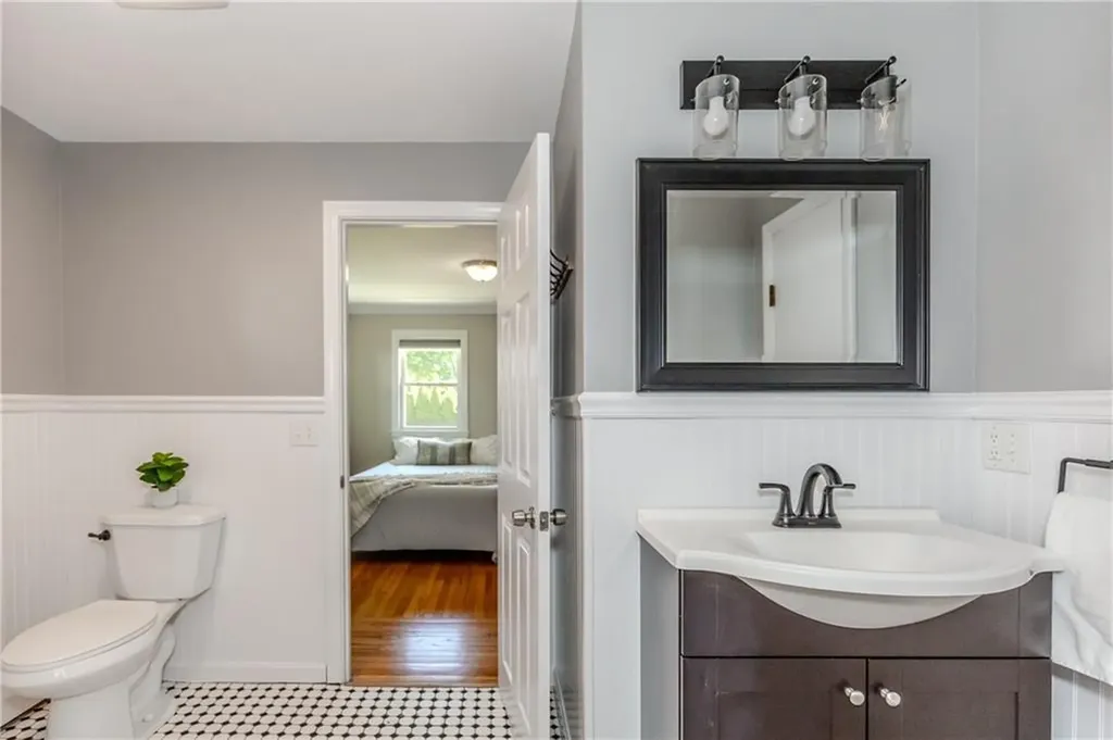 18 Hattie Avenue Smithfield RI 02828