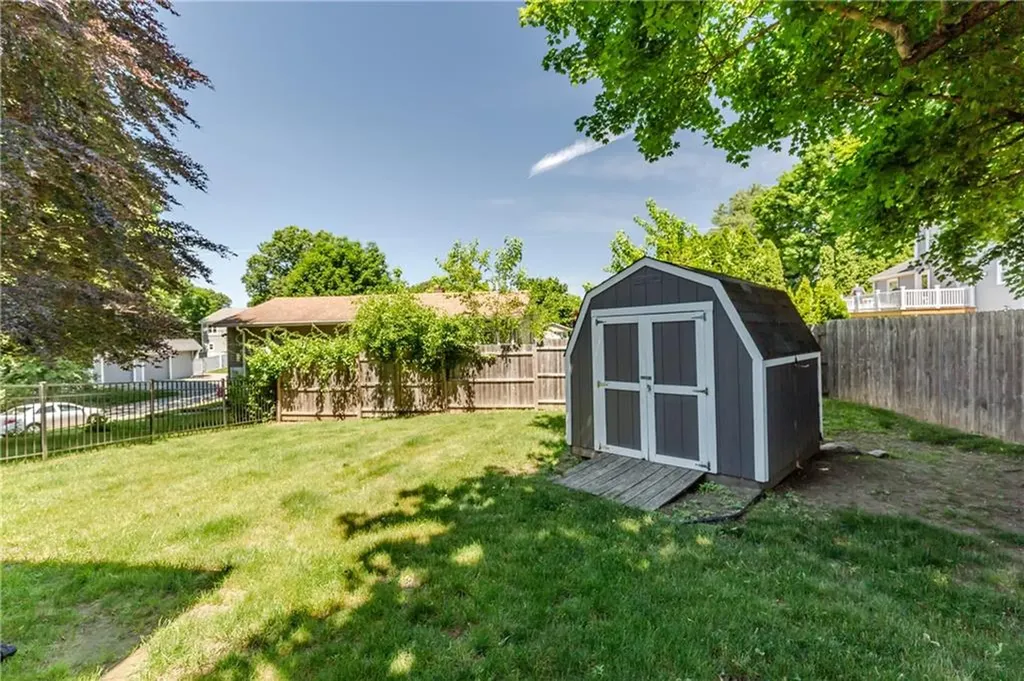 18 Hattie Avenue Smithfield RI 02828
