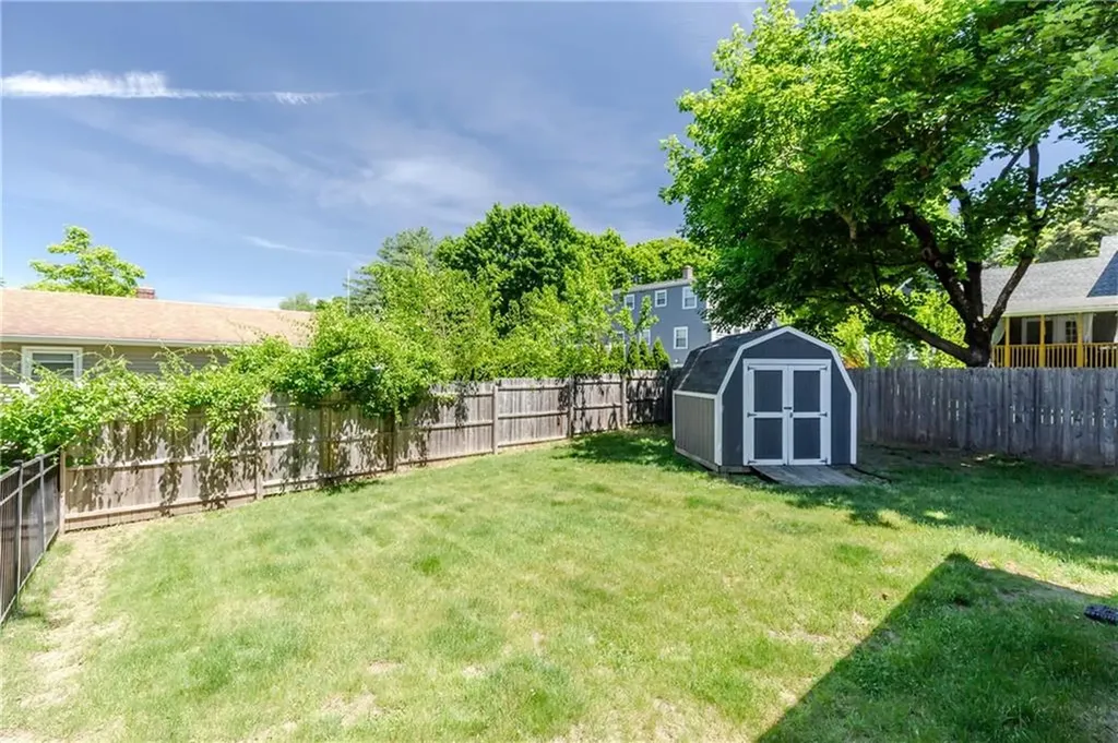 18 Hattie Avenue Smithfield RI 02828