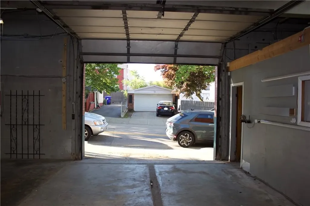 667 Wickenden Street Providence RI 02903