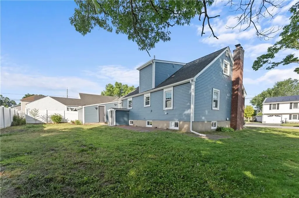 9 Castro Street East Providence RI 02916