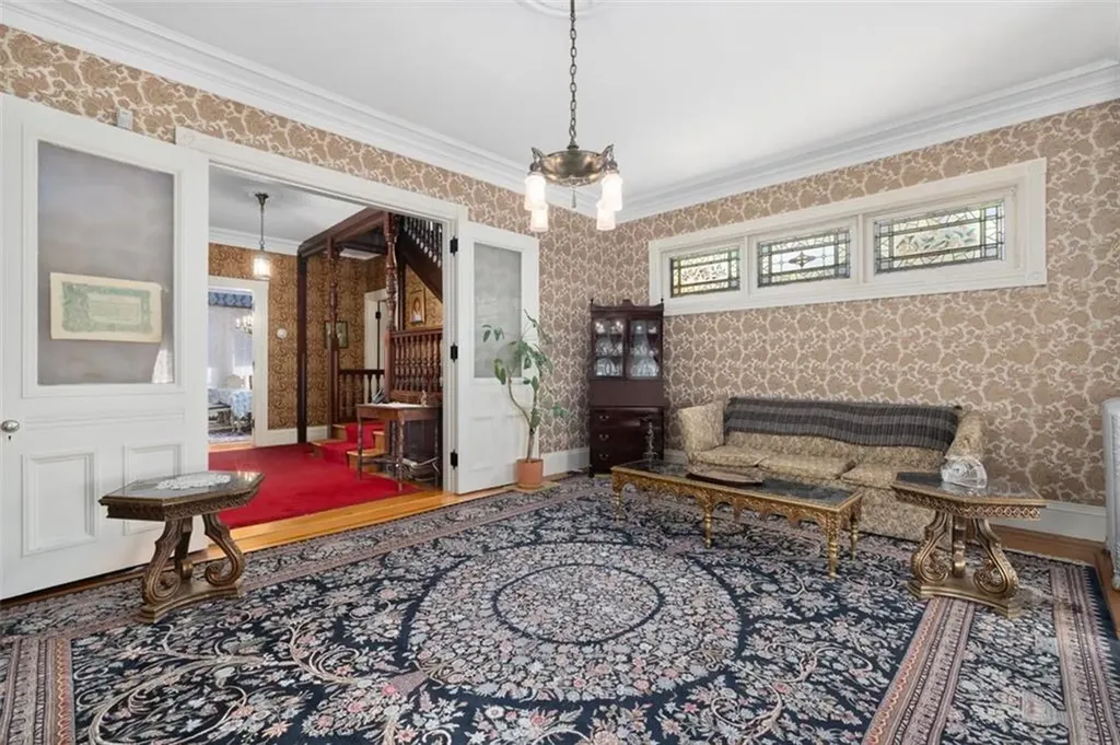 20 Bainbridge Avenue Providence RI 02909