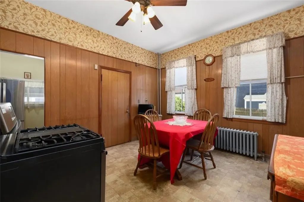 20 Bainbridge Avenue Providence RI 02909