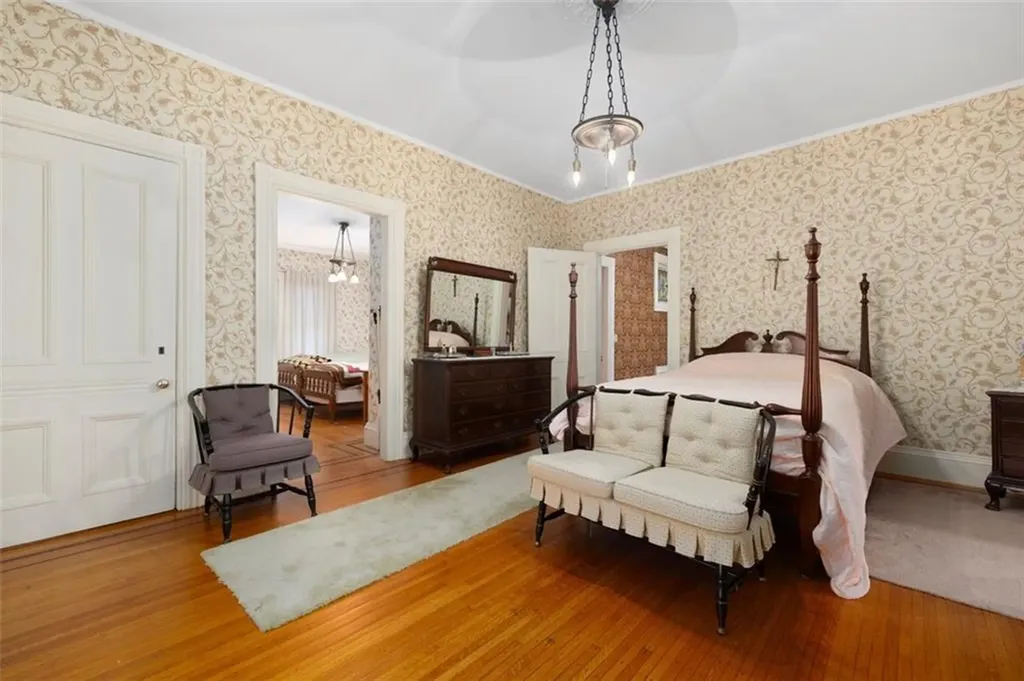 20 Bainbridge Avenue Providence RI 02909
