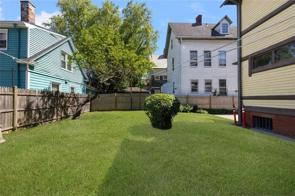 20 Bainbridge Avenue Providence RI 02909