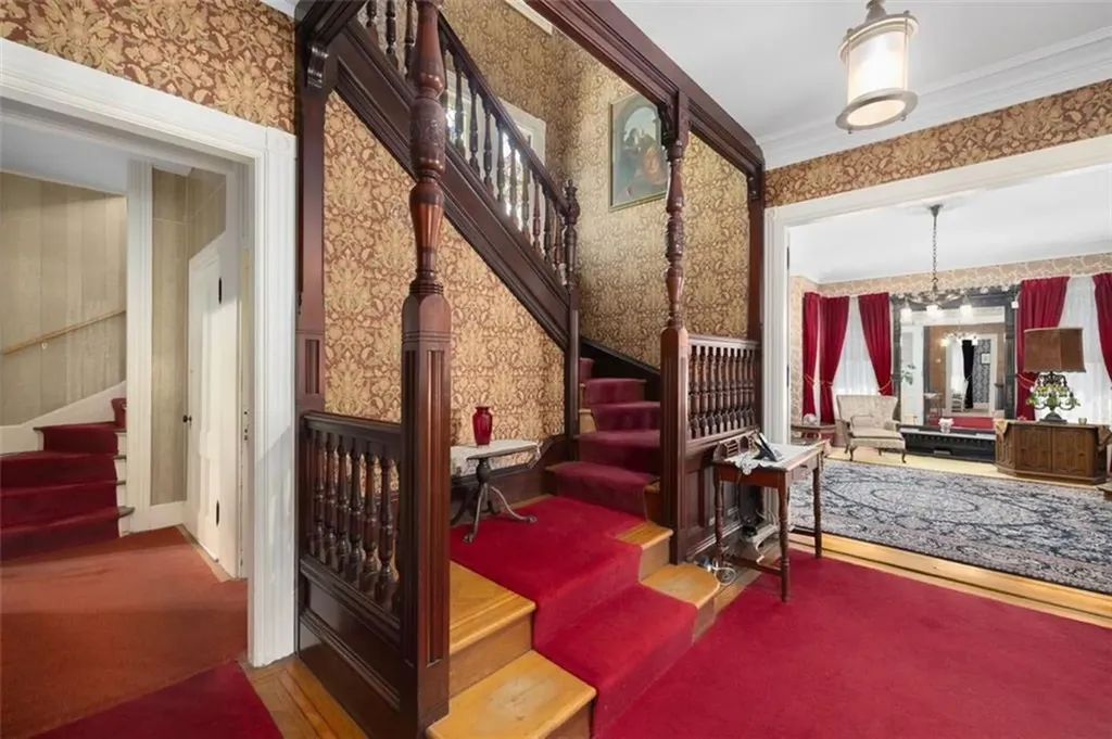 20 Bainbridge Avenue Providence RI 02909