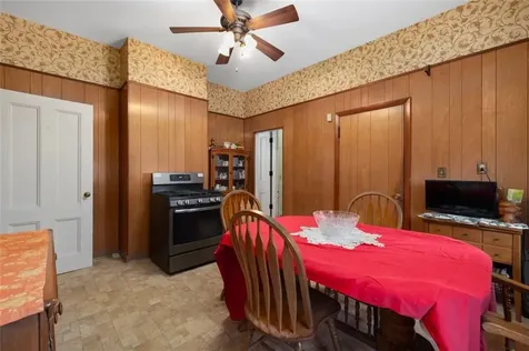 20 Bainbridge Avenue Providence RI 02909