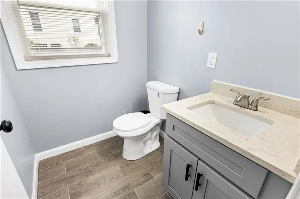872 Branch Avenue Providence RI 02904