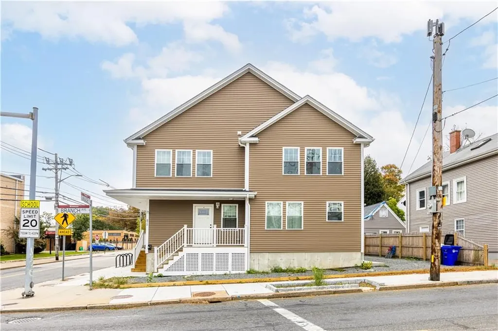 872 Branch Avenue Providence RI 02904