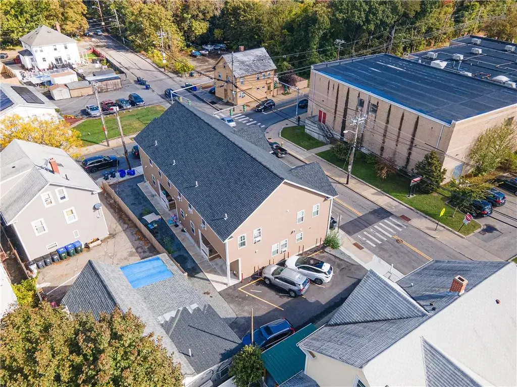 872 Branch Avenue Providence RI 02904