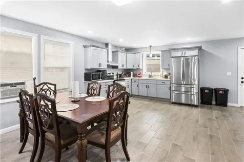872 Branch Avenue Providence RI 02904
