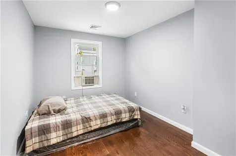 872 Branch Avenue Providence RI 02904