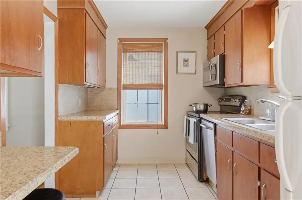 30 Hopkins Terrace Cumberland RI 02864