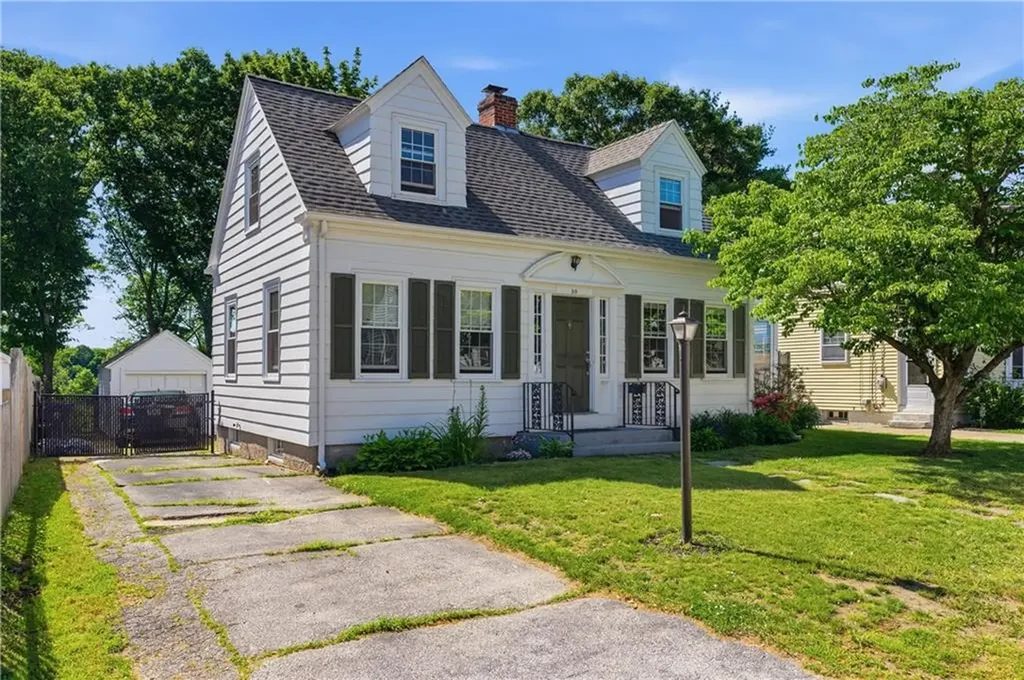30 Hopkins Terrace Cumberland RI 02864