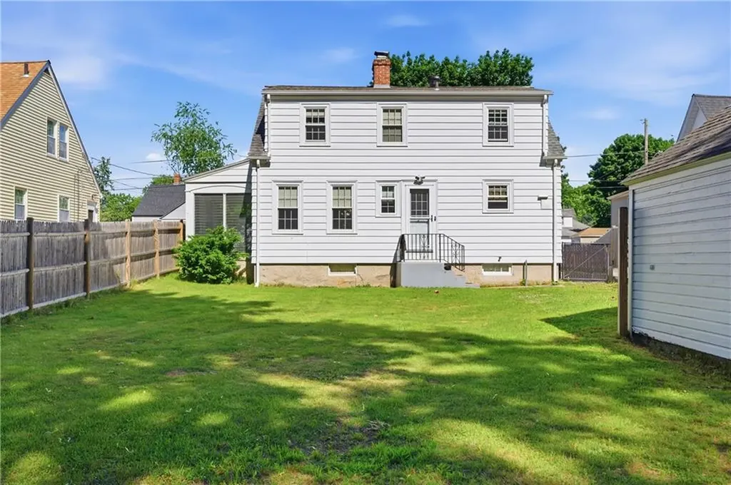 30 Hopkins Terrace Cumberland RI 02864