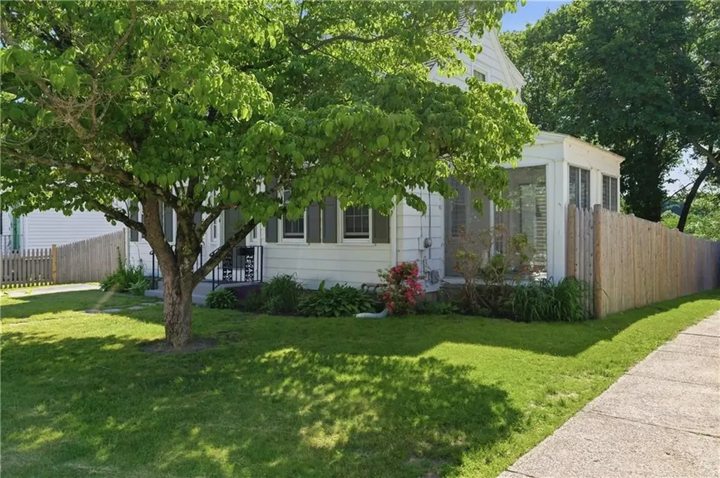 30 Hopkins Terrace Cumberland RI 02864