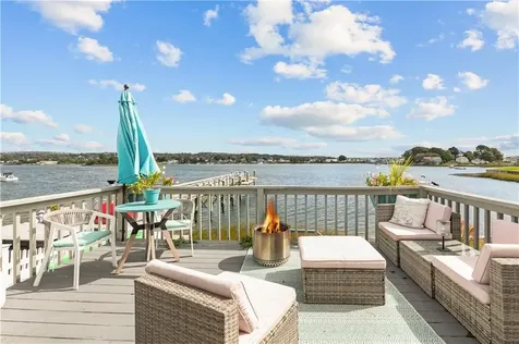 61 Green Street Portsmouth RI 02871