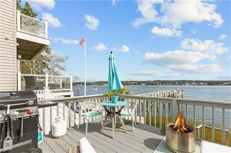 61 Green Street Portsmouth RI 02871
