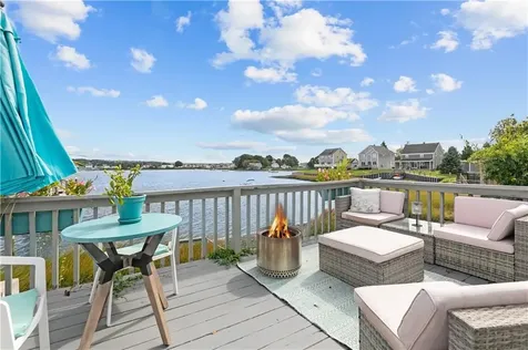 61 Green Street Portsmouth RI 02871