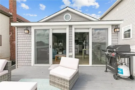 61 Green Street Portsmouth RI 02871