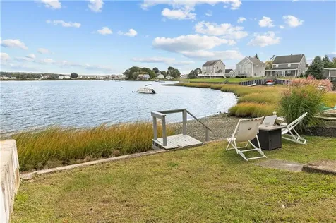 61 Green Street Portsmouth RI 02871