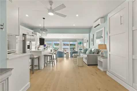 61 Green Street Portsmouth RI 02871