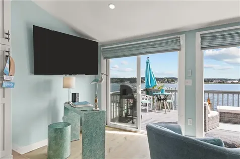 61 Green Street Portsmouth RI 02871