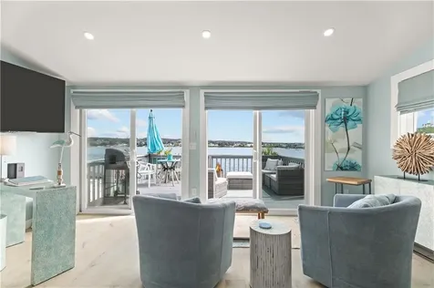 61 Green Street Portsmouth RI 02871