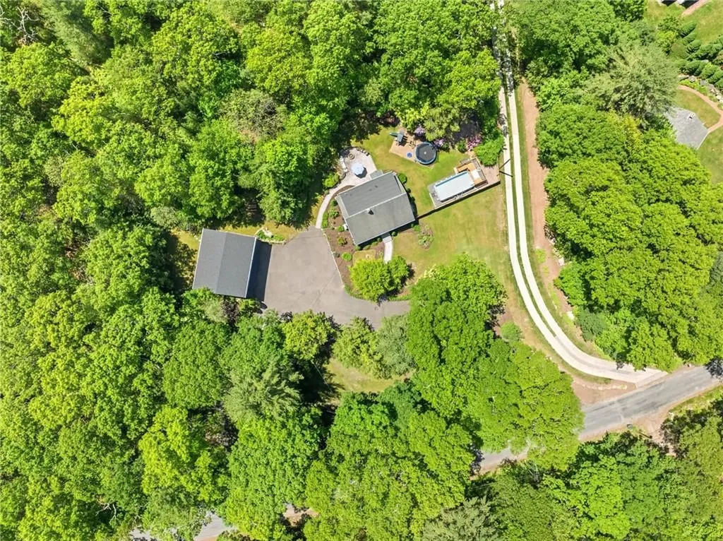 252 Wolf Rock Road Exeter RI 02822