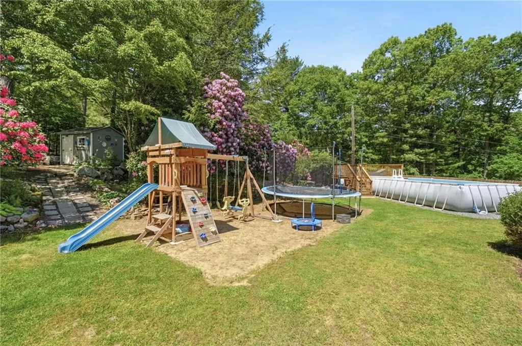 252 Wolf Rock Road Exeter RI 02822