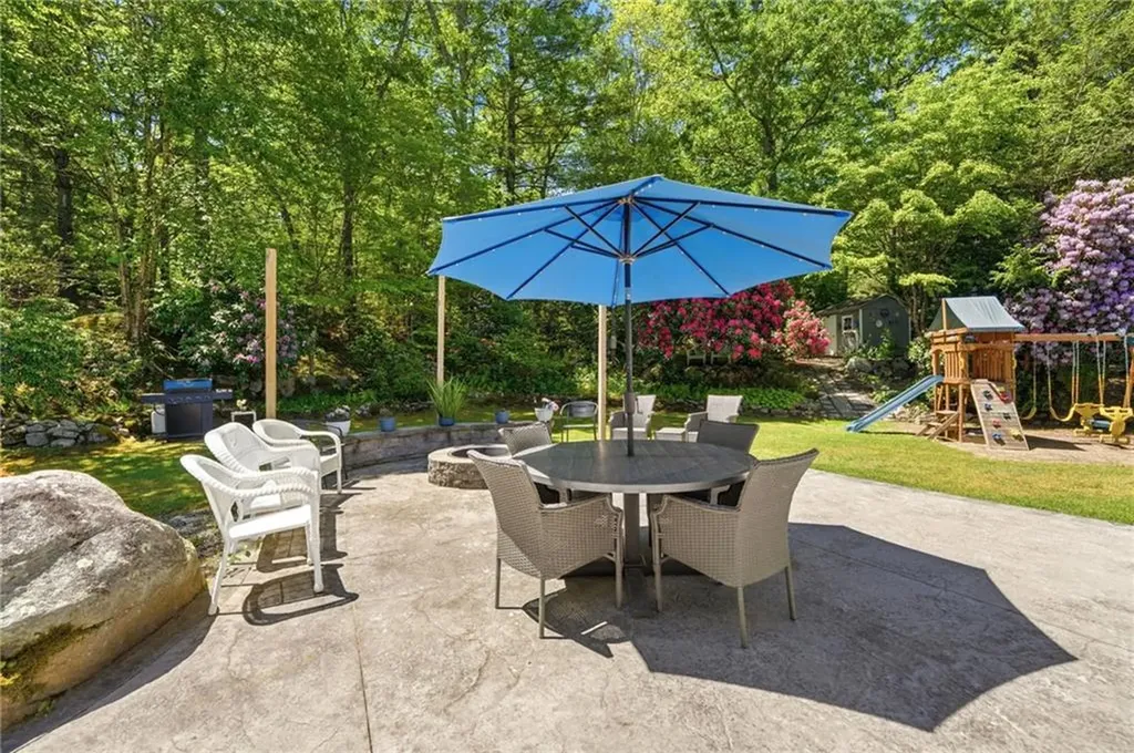 252 Wolf Rock Road Exeter RI 02822