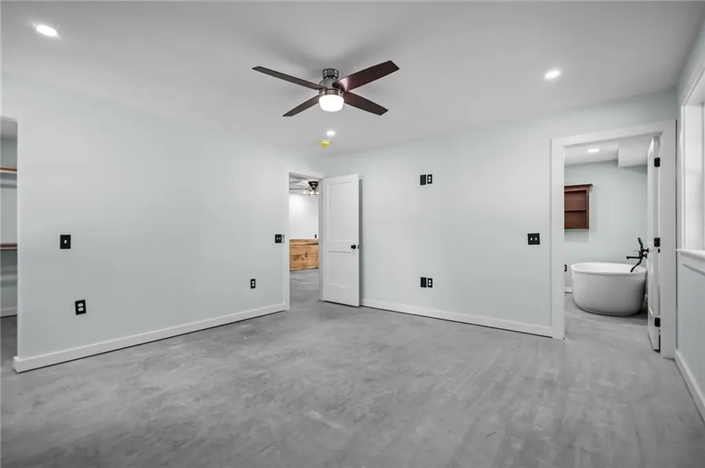 93 Sayles Hill Road North Smithfield RI 02896