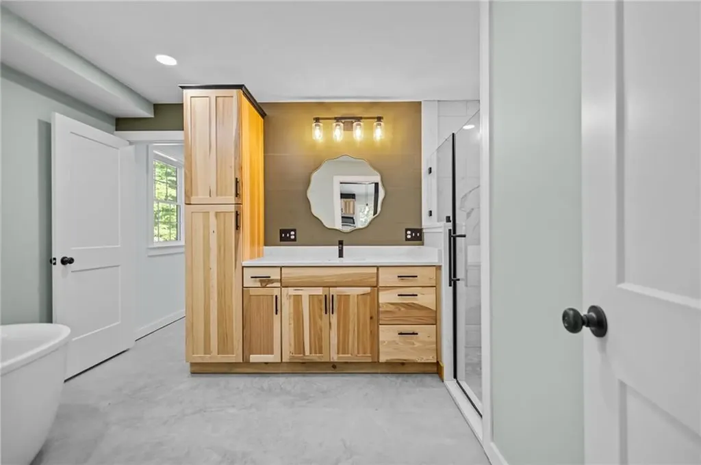 93 Sayles Hill Road North Smithfield RI 02896