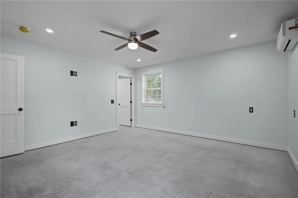 93 Sayles Hill Road North Smithfield RI 02896
