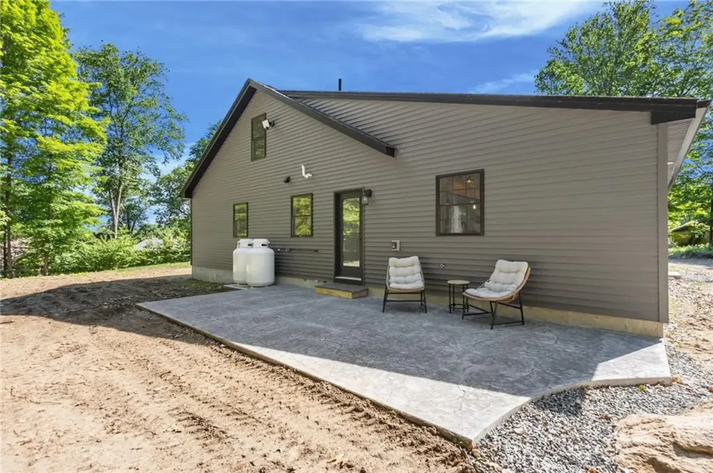 93 Sayles Hill Road North Smithfield RI 02896
