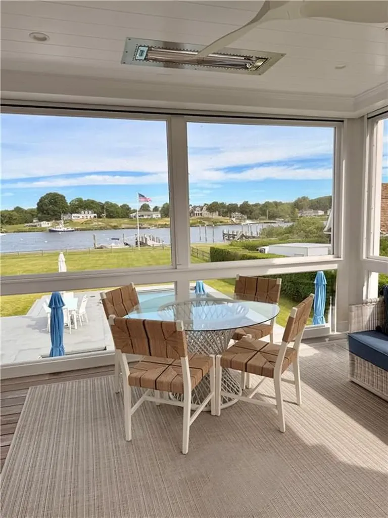 39 Avondale Road Westerly RI 02891