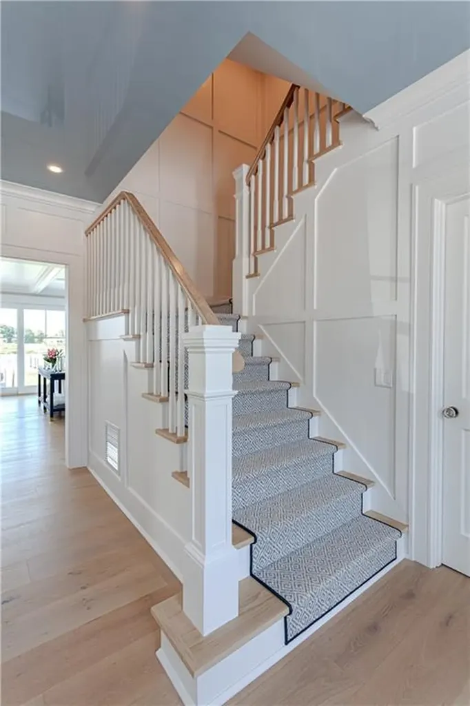 39 Avondale Road Westerly RI 02891