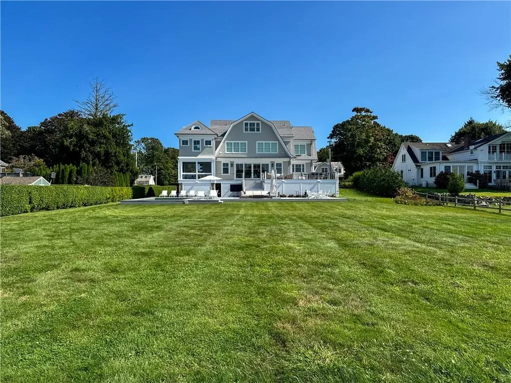 39 Avondale Road Westerly RI 02891