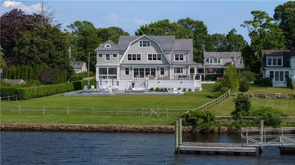 39 Avondale Road Westerly RI 02891