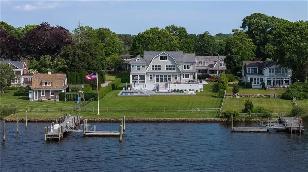 39 Avondale Road Westerly RI 02891