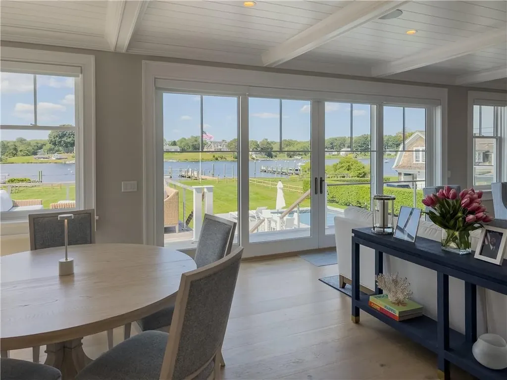 39 Avondale Road Westerly RI 02891