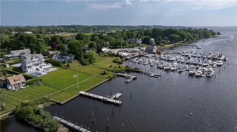39 Avondale Road Westerly RI 02891