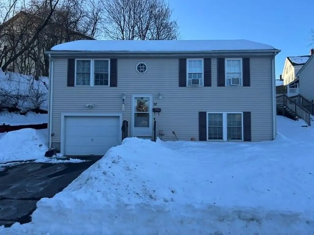 97 New Street Woonsocket RI 02895