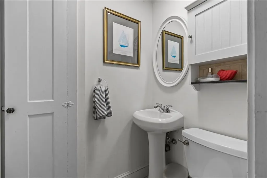 161 Mitchells Lane Middletown RI 02842