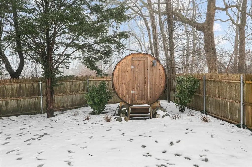 161 Mitchells Lane Middletown RI 02842