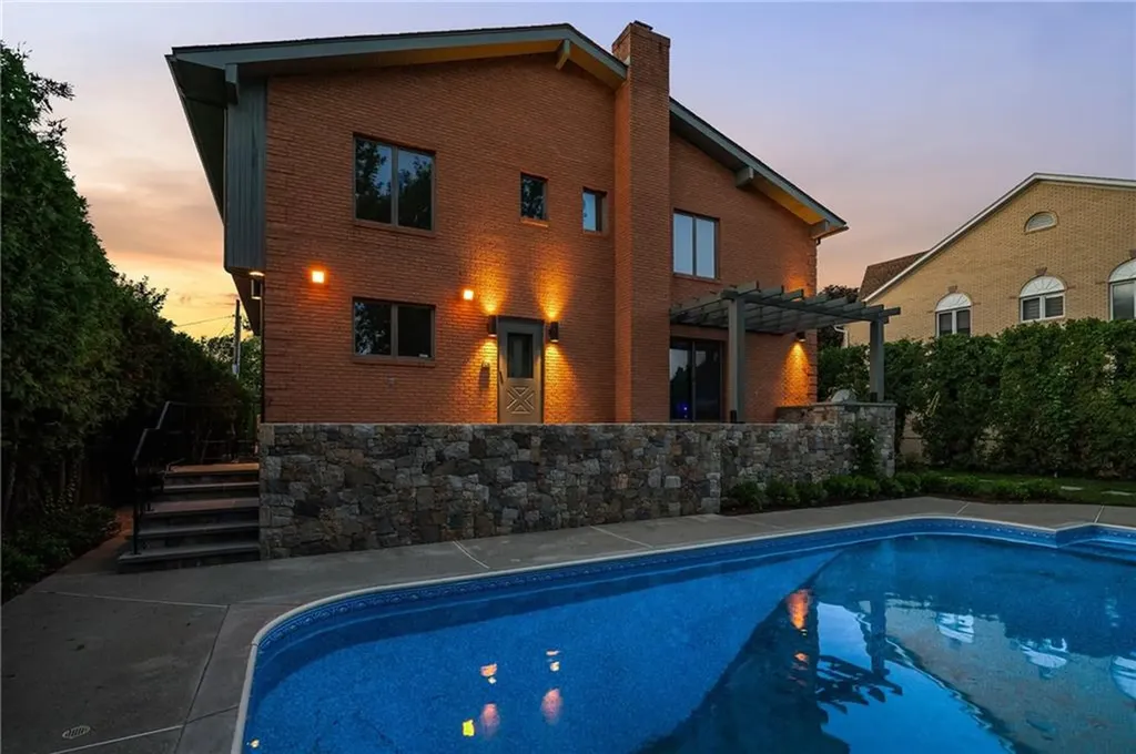 14 Maxcy Drive Providence RI 02906
