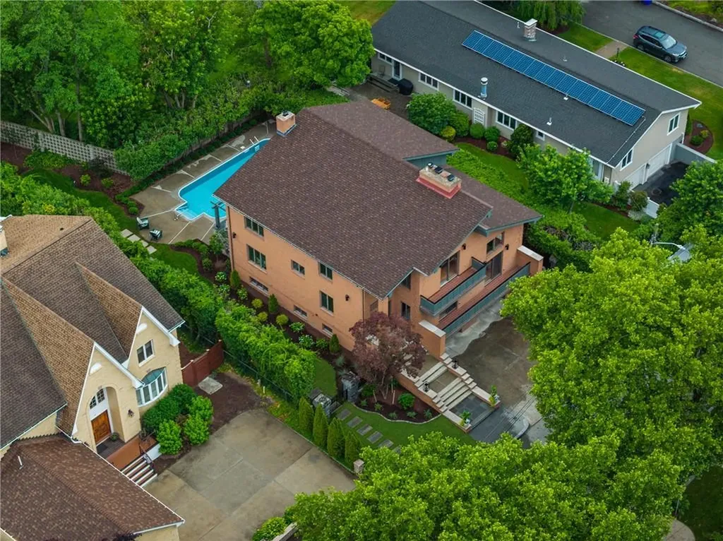 14 Maxcy Drive Providence RI 02906