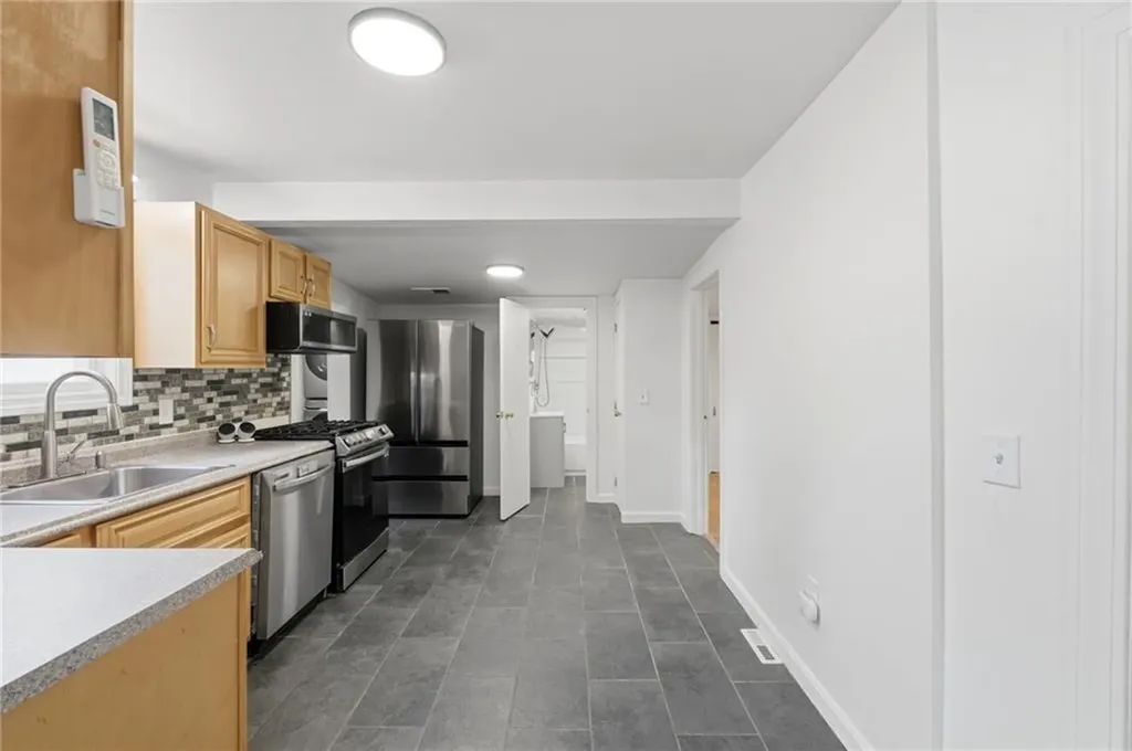 116 Ardway Avenue Warwick RI 02889